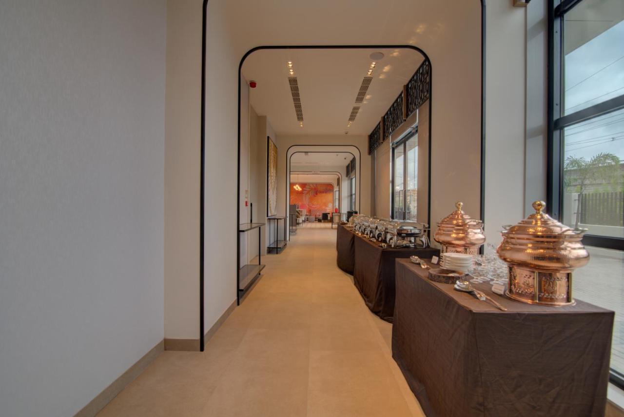 7 Apple Hotel Nashik Exterior photo