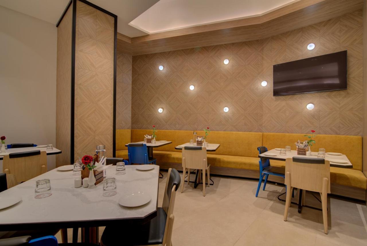 7 Apple Hotel Nashik Exterior photo