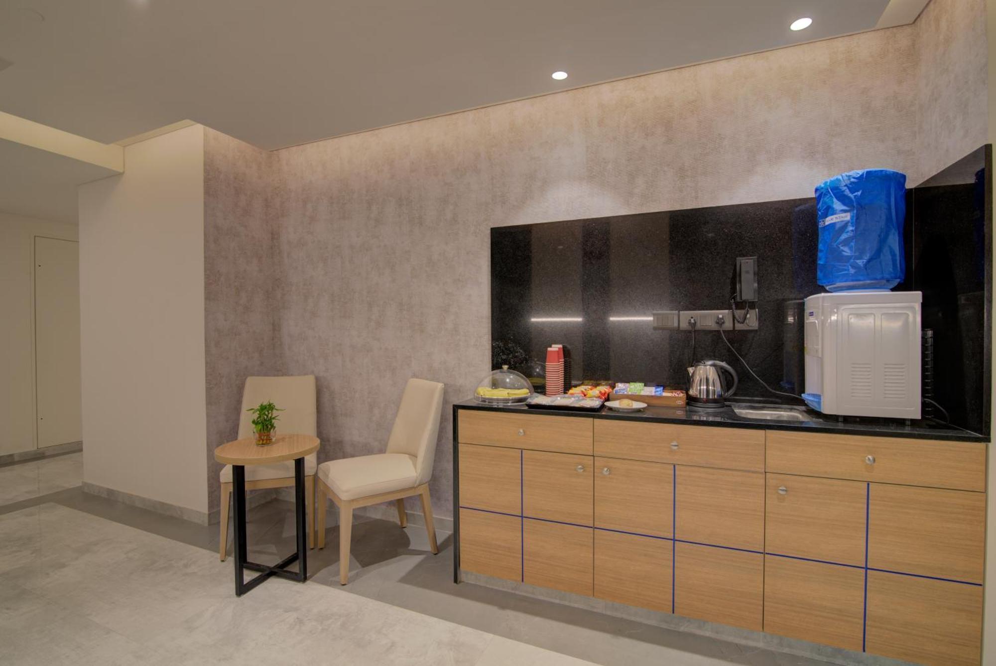 7 Apple Hotel Nashik Exterior photo